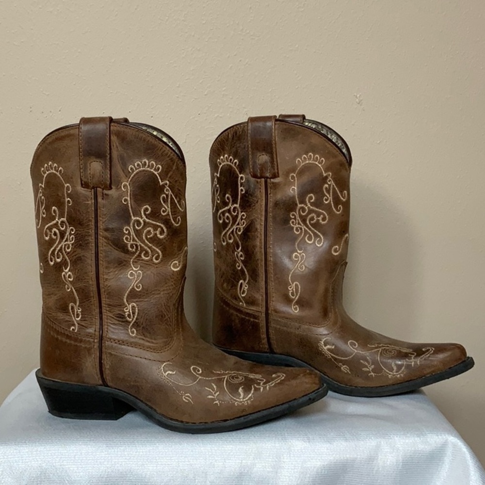 Smokey Mountain Girls Jolene Waxed Distressed Boots-Medium Toe, Size 2.5